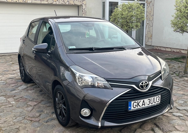 Toyota Yaris cena 42990 przebieg: 91000, rok produkcji 2014 z Kartuzy małe 277